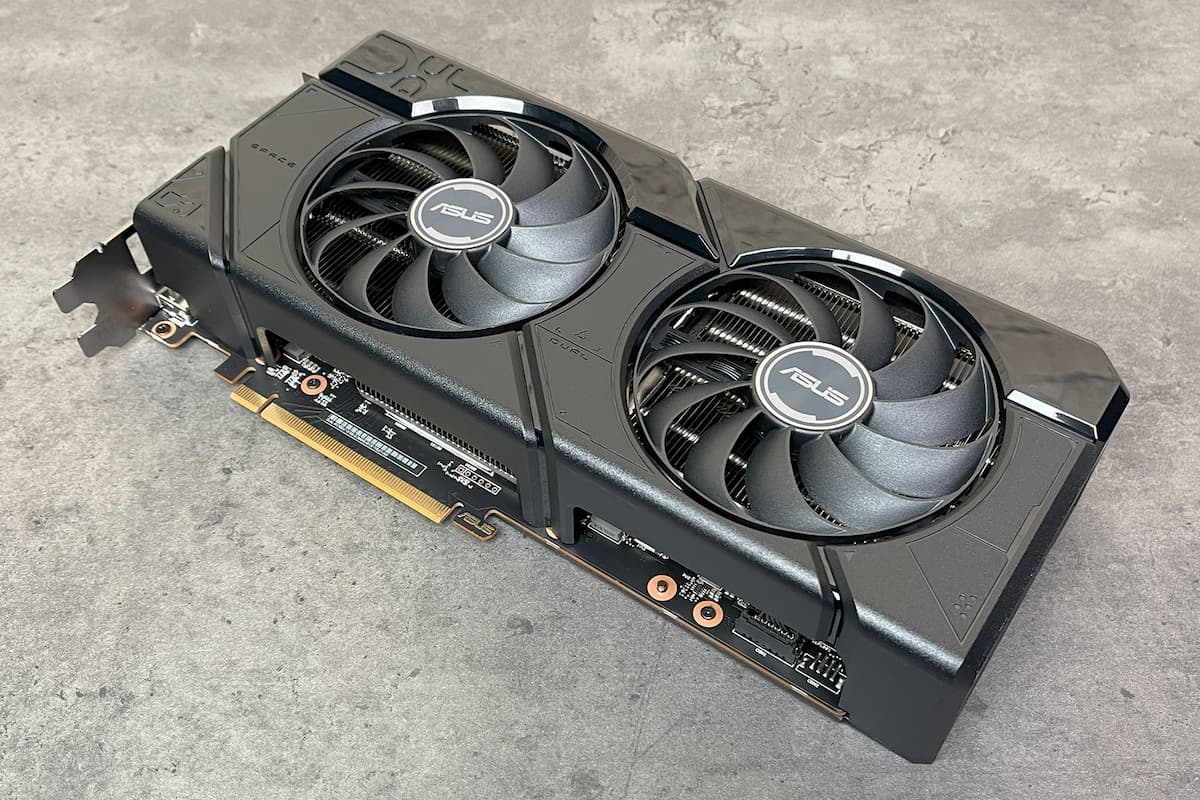 Видеокарта Asus Dual Radeon RX 7800 XT OC (16 ГБ): решение из